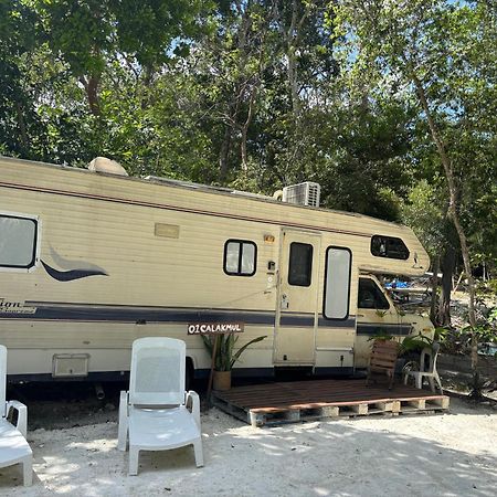 Momotoh Camper Hotel Ешпухил Екстериор снимка
