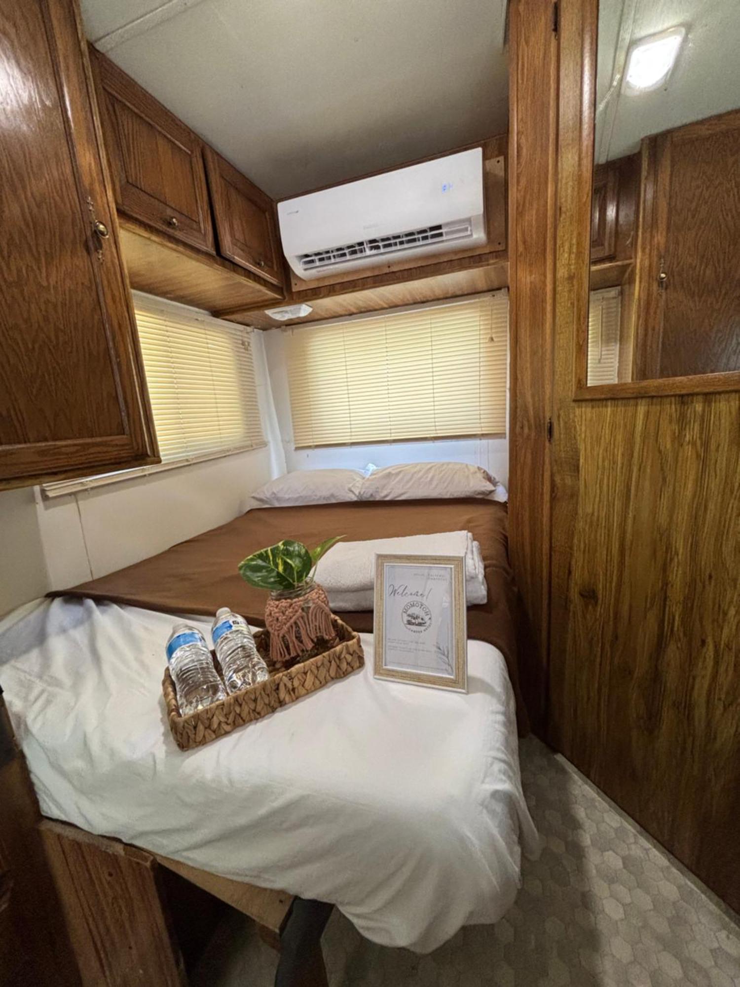 Momotoh Camper Hotel Ешпухил Екстериор снимка
