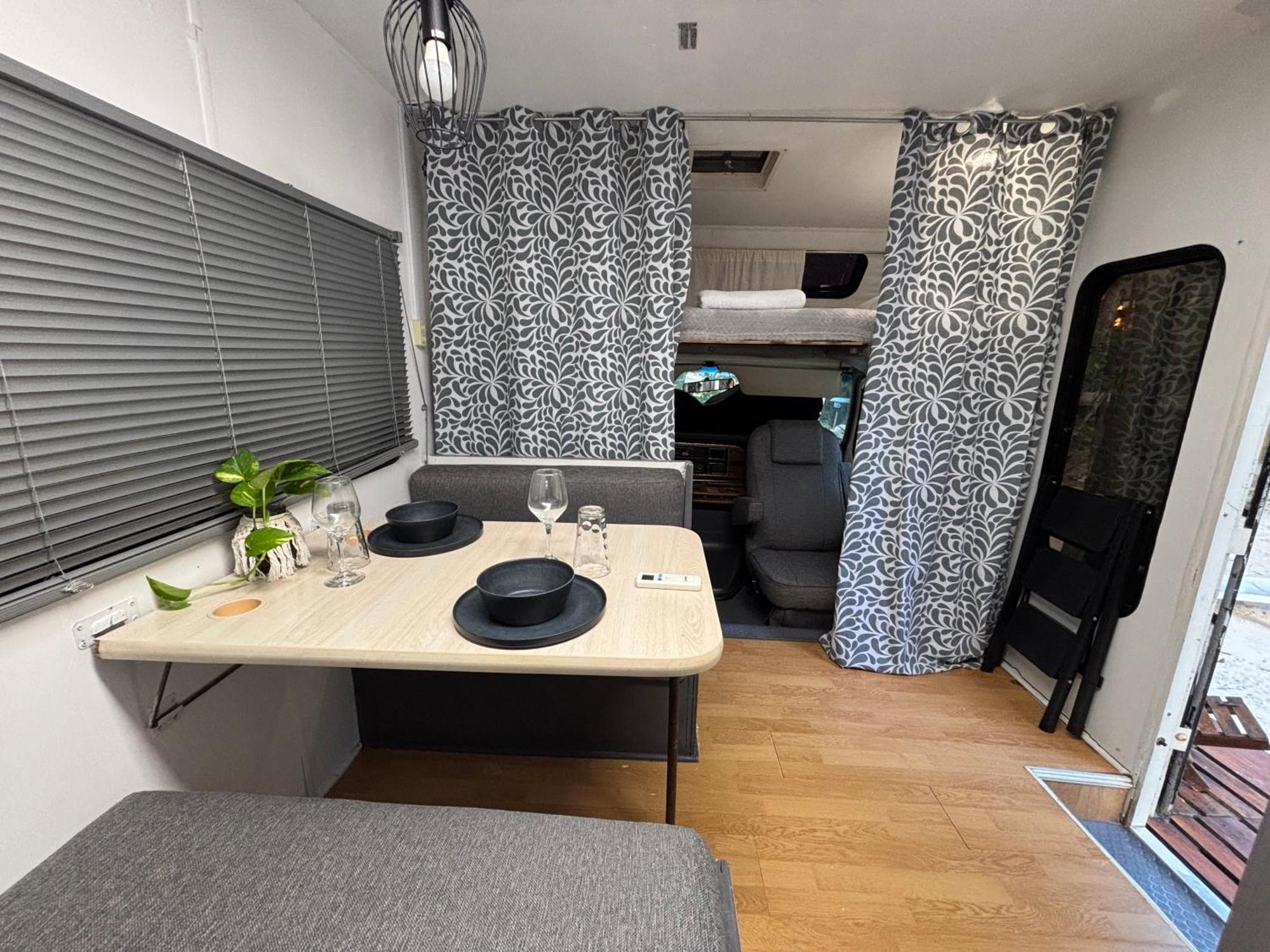 Momotoh Camper Hotel Ешпухил Екстериор снимка