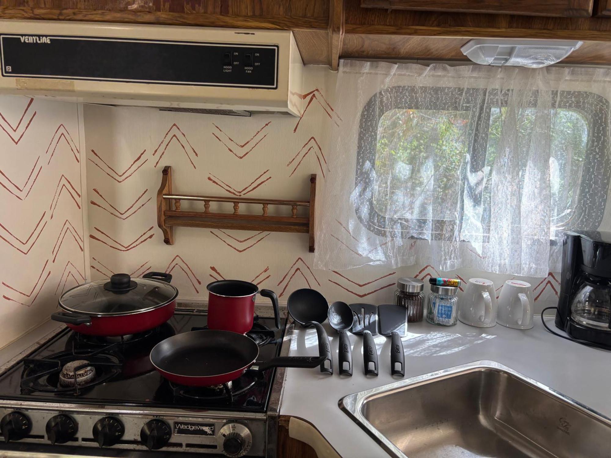 Momotoh Camper Hotel Ешпухил Екстериор снимка
